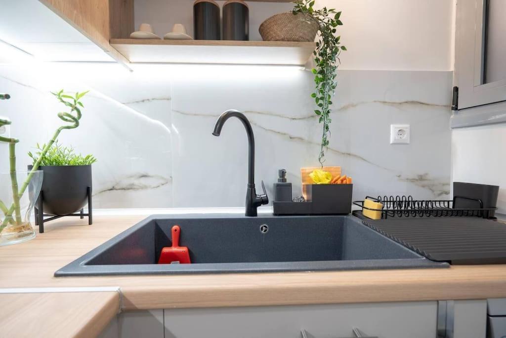 Piraeus Cozy Apartment For 4 Persons Buitenkant foto