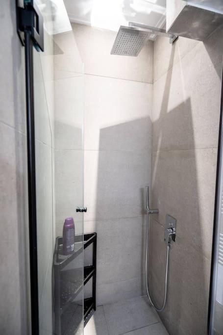 Piraeus Cozy Apartment For 4 Persons Buitenkant foto